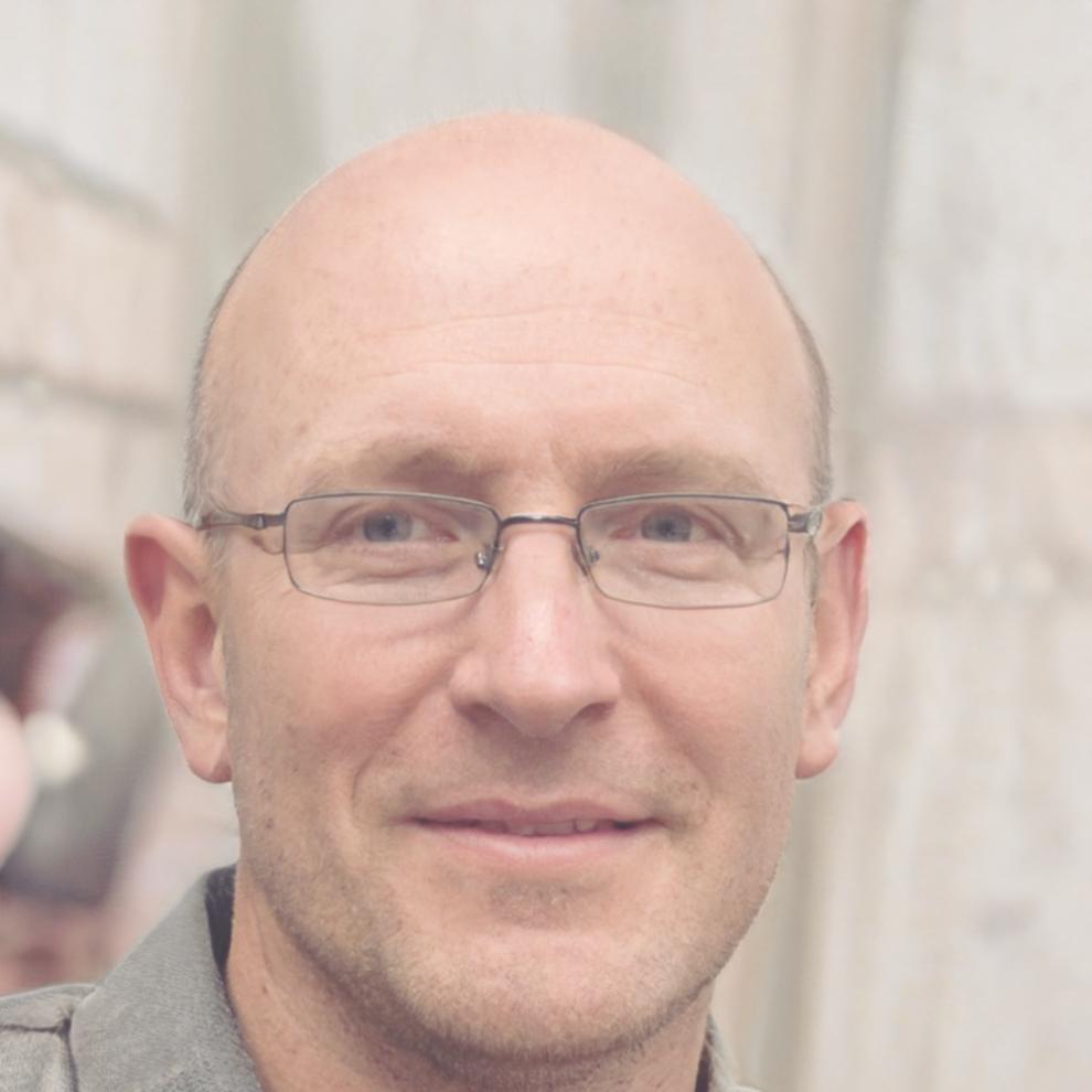 Marco Santangelo, consulente per il benessere dei capelli